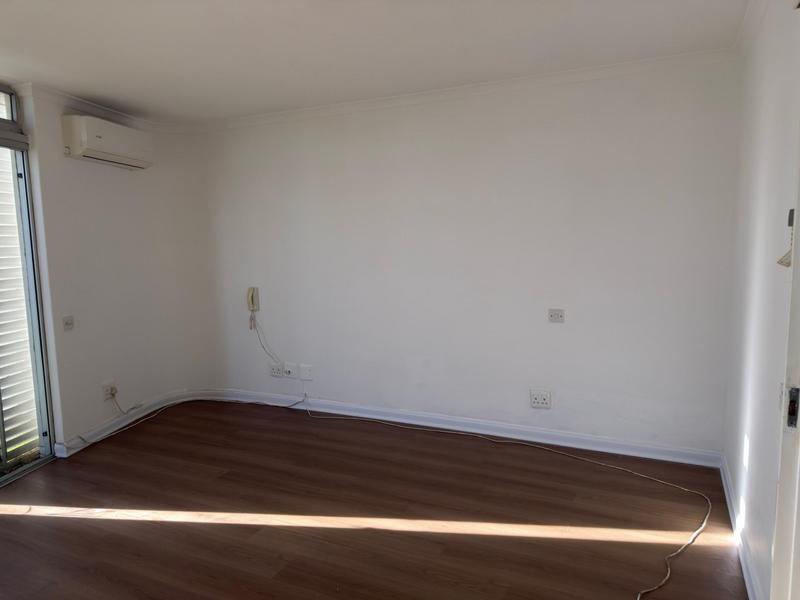To Let 3 Bedroom Property for Rent in Sea Point Western Cape